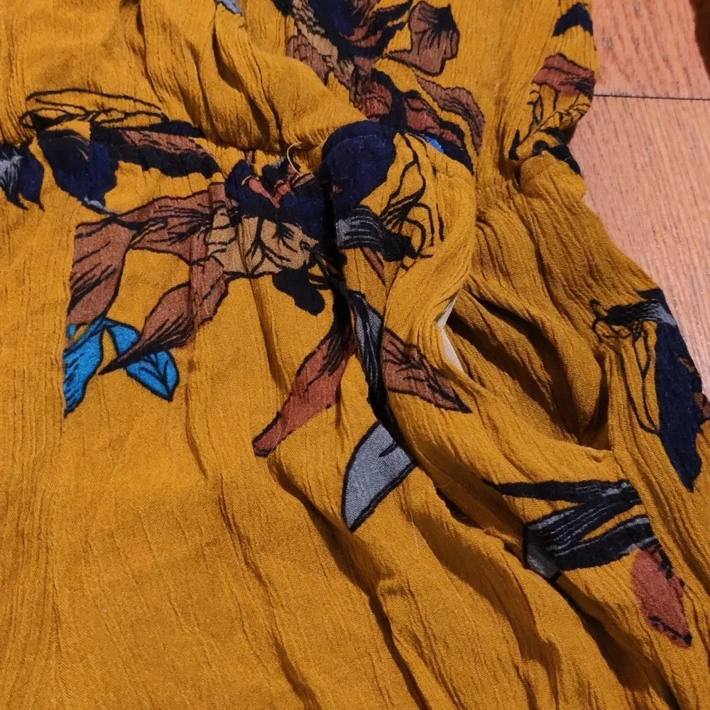 🌼Mustard Floral Romper